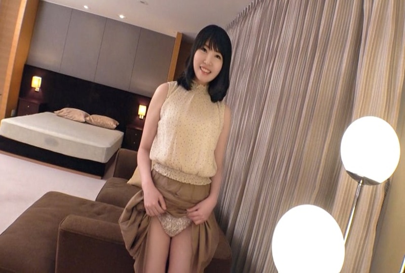 SIRO-4402 [棉花糖美乳] [淫秽屁股的极度色情妻子] 前男友开发的极度色情妻子不能满足她现在的丈夫..她吞下她第一次遇到的男人的精液.. 清河美里-jj2