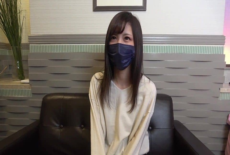 FC2-1790483 【素人・个人撮影】惊人的腰围54公分!一个苗条美女的小阴部被大量中出。 素人-jj2