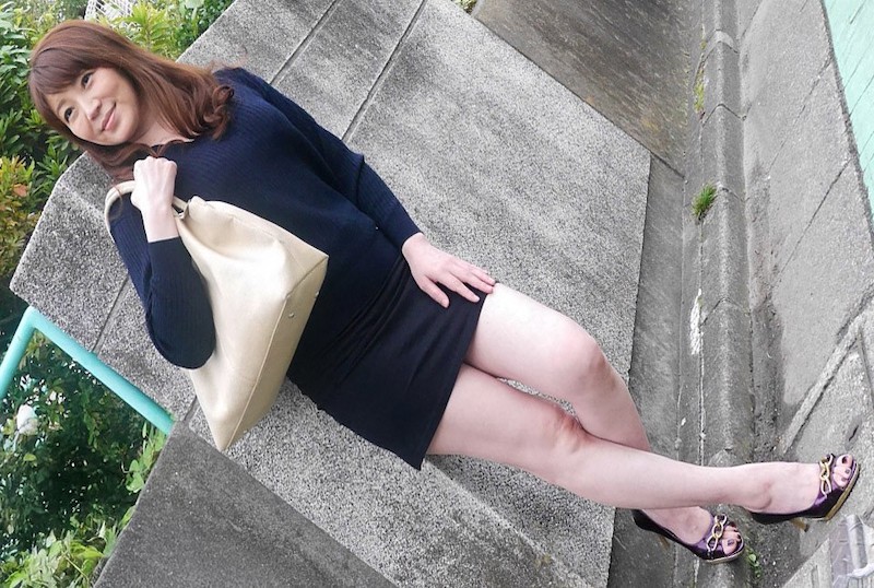 060525_100 美腿超短裙的漂亮熟女被抱起两次中出！ 泽木丽丽香 泽木丽丽香-jj2